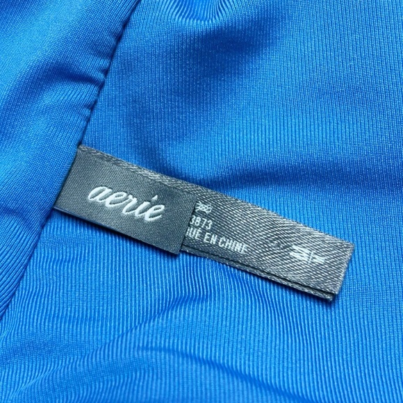 Aerie One Piece Racerback Cheeky Textured Swimsuit in Blue, Size Medium M - Picture 3 of 5